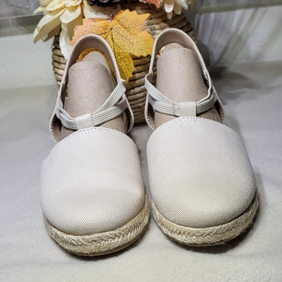LifeStride Women's NIB Almond Milk Katrina 2 Espadrille Wedge Sandals Size 7.5M - Picture 10 of 16